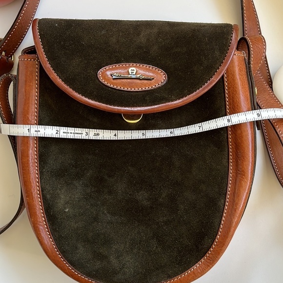 Étienne Aigner crossbody purse - Picture 3 of 9